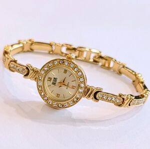 Vintage Bill Blass Gold Tone Rhinestone Bracelet Watch Japan Movt Quartz Working